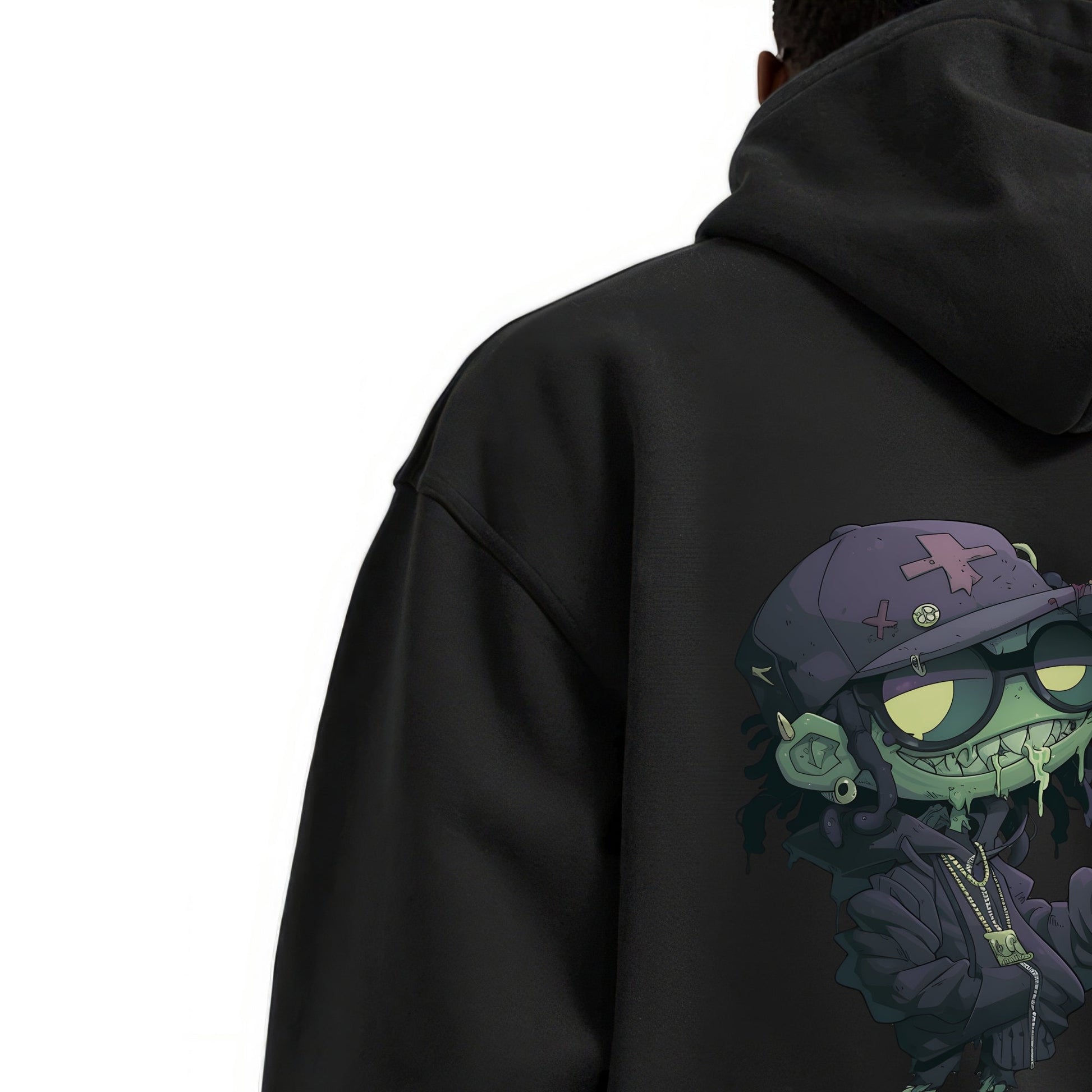 HOODIE MODEL CLOSEUP